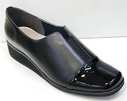 外反母趾予防カジュアルシューズ