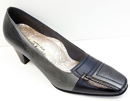 外反母趾予防パンプス