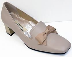 外反母趾予防パンプス