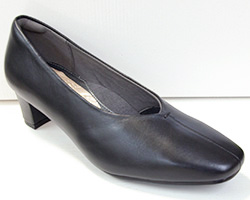 外反母趾予防パンプス