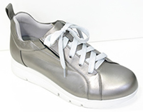 外反母趾予防ウォーキングシューズ