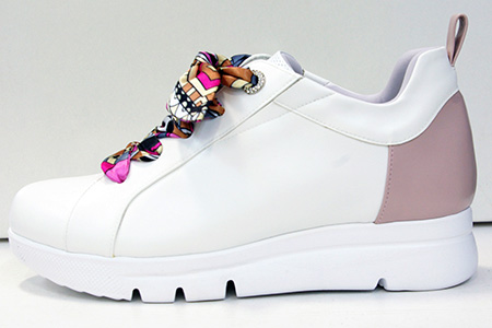 外反母趾予防ウォーキングシューズ